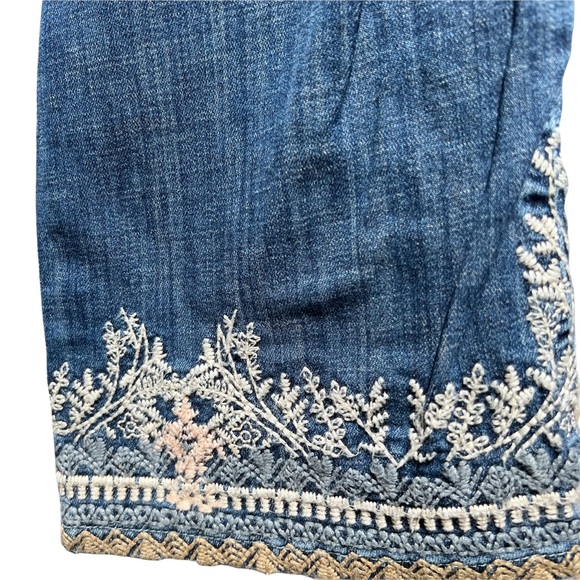 Laurie Felt Women’s Embroidered Bootcut Jeans 30” Waist - Picture 9 of 14